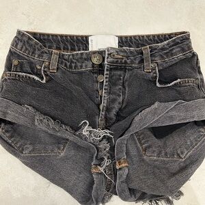 ONE TEASPOONS SHORTS